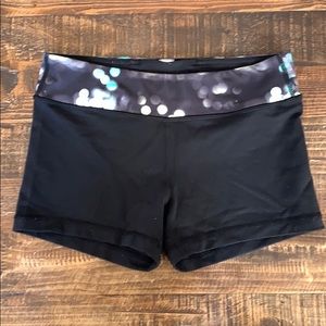 IVIVVA shorts